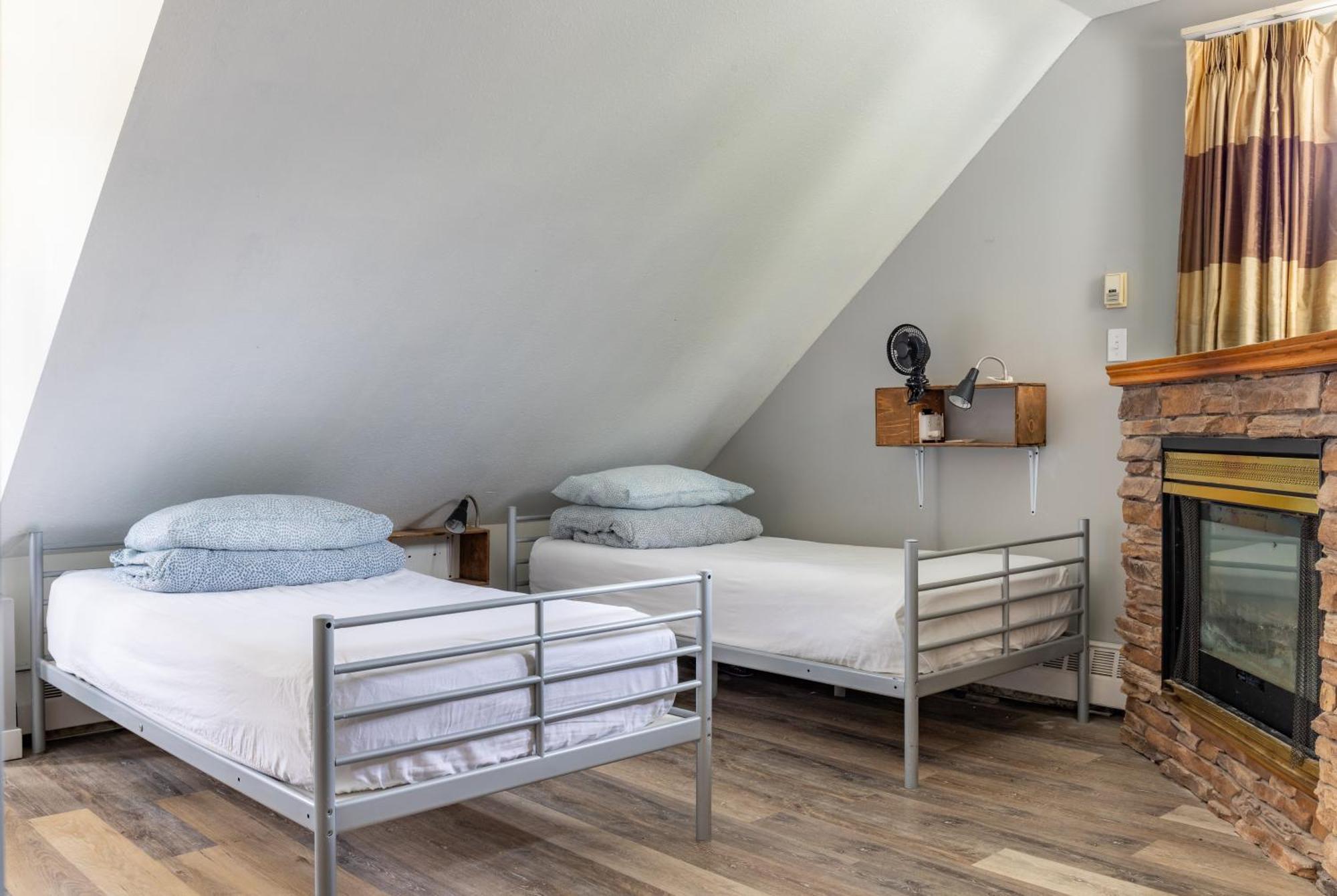 Samesun Banff Hostel מראה חיצוני תמונה