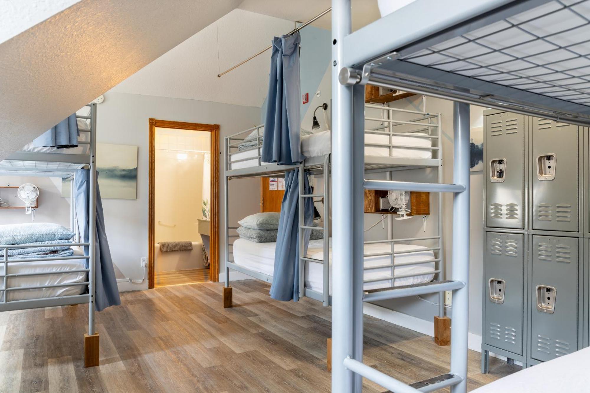 Samesun Banff Hostel מראה חיצוני תמונה
