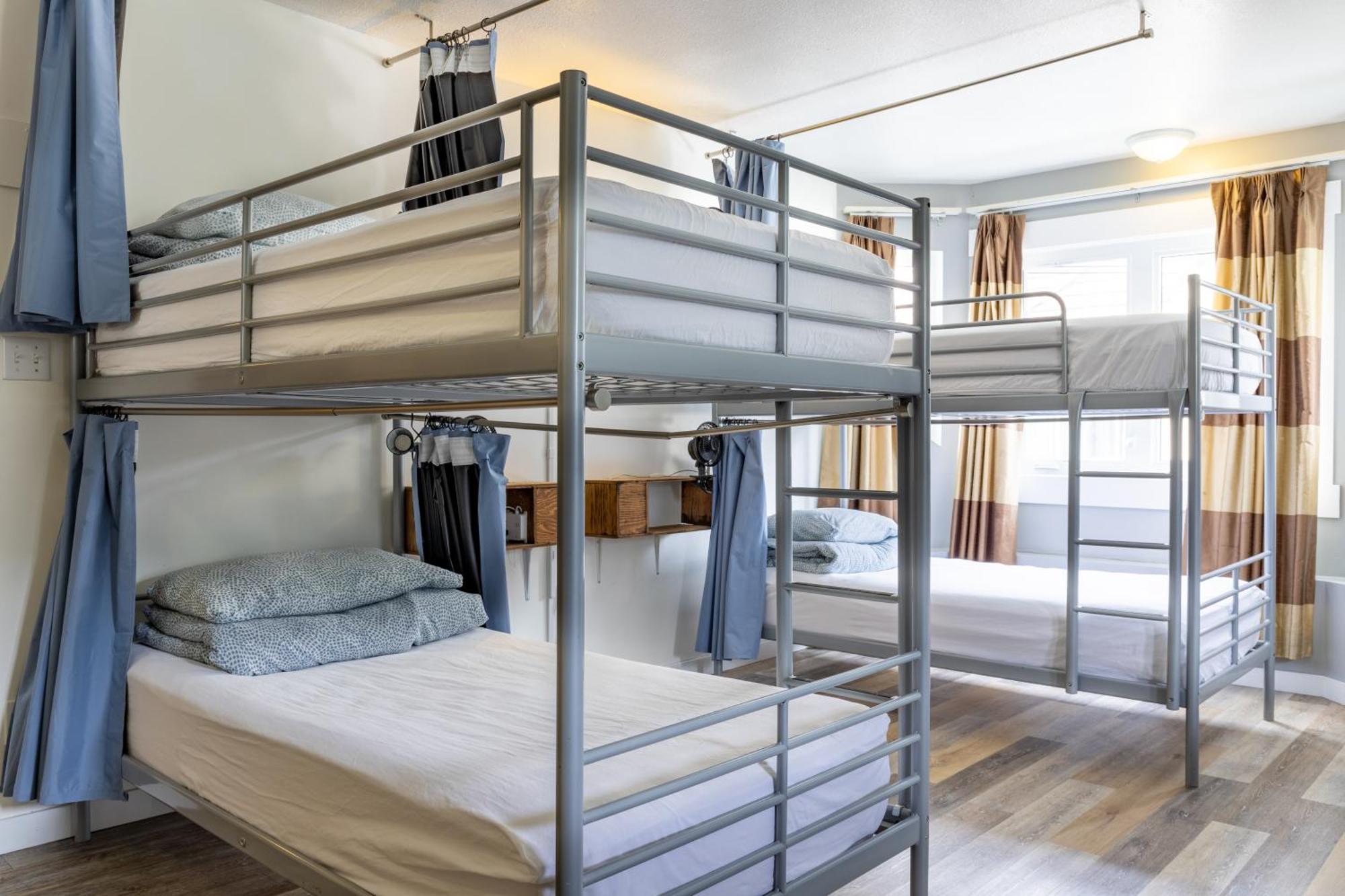 Samesun Banff Hostel מראה חיצוני תמונה
