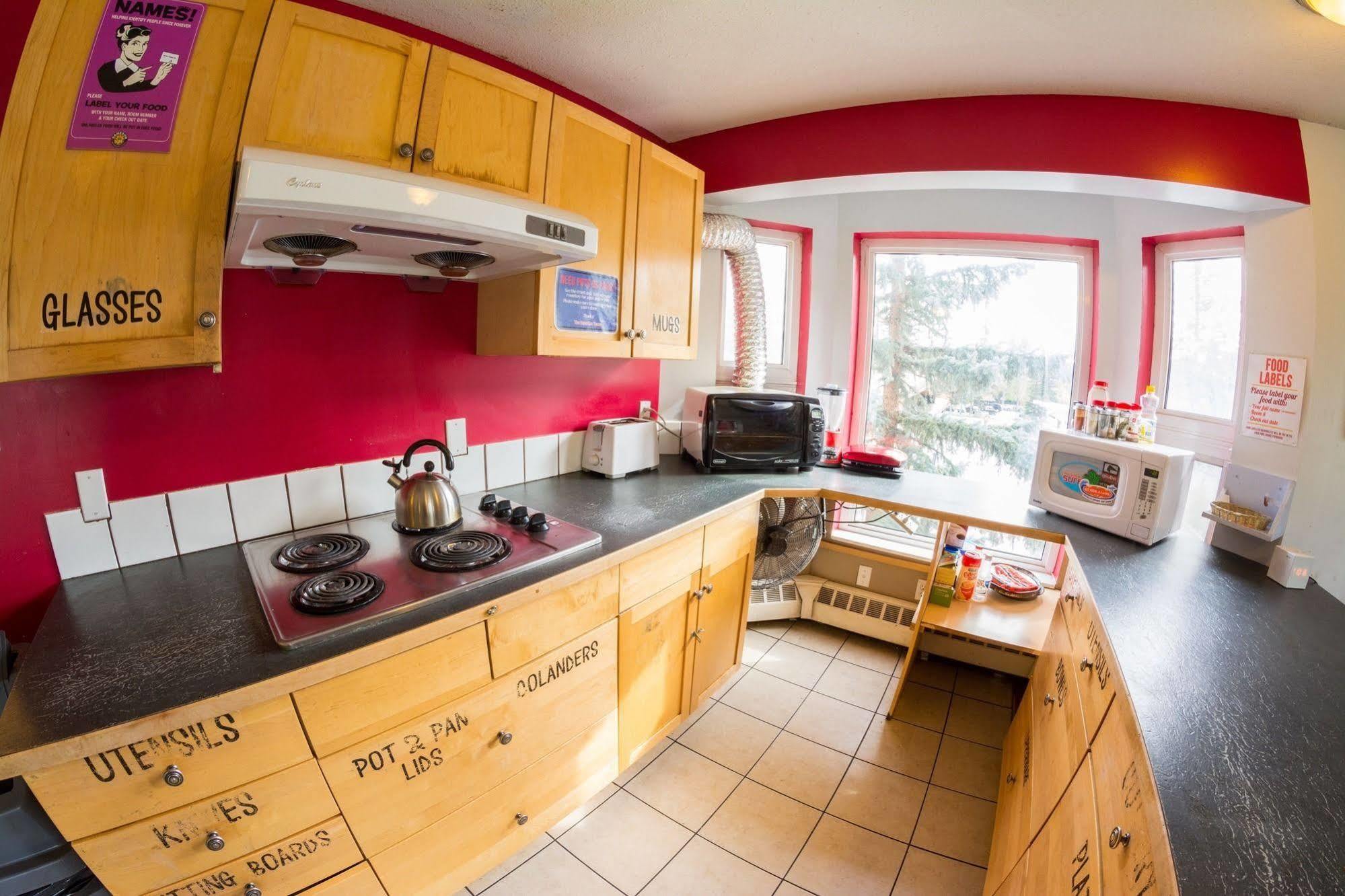 Samesun Banff Hostel מראה חיצוני תמונה